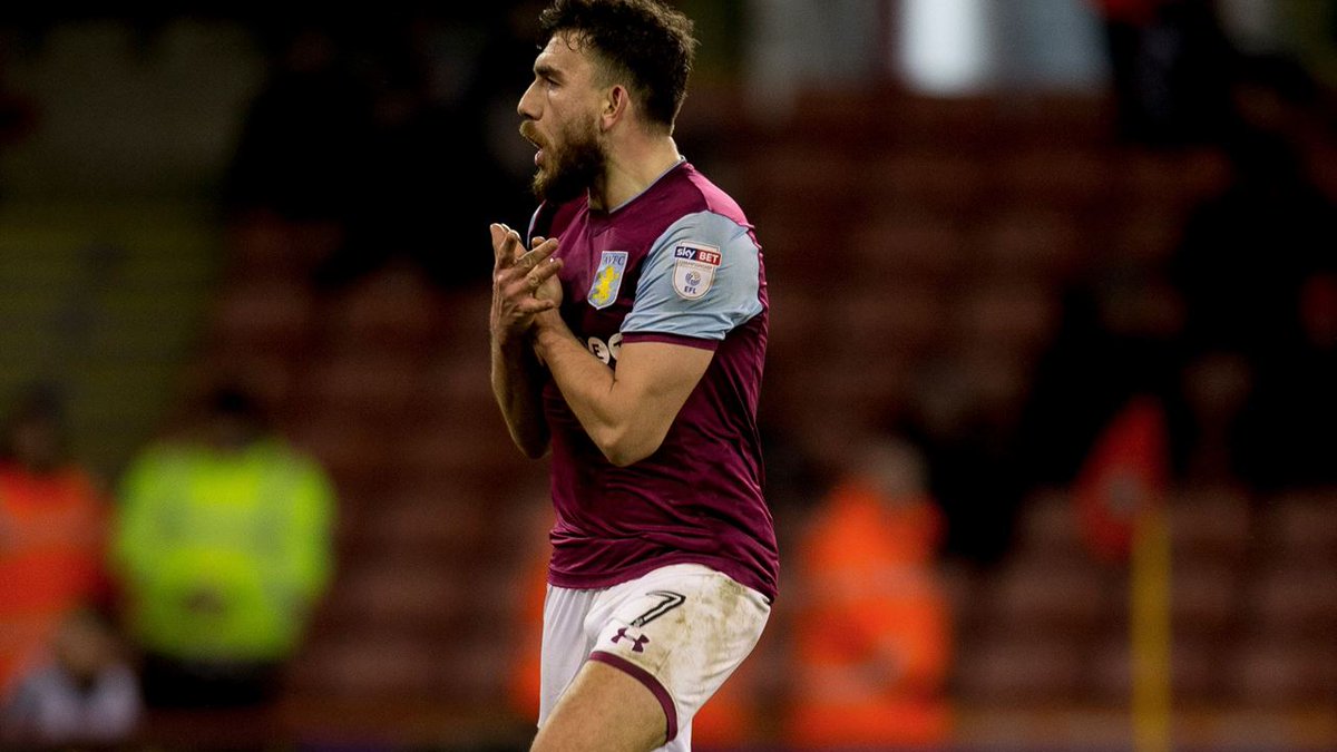 官方：切尔西签下19岁后卫哈托，转会费4418万欧签约至2032年