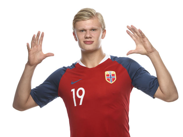 北青：邵佳一善学谦逊沟通强；有球员表态愿意主动争取归队