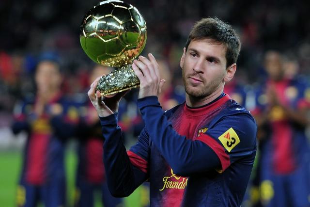 TA：曼联有B费1年选择续约条款，沙特、欧洲一些俱乐部关注他