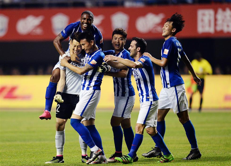 米兰名宿博列洛涛本赛季的米兰：目前球队成绩很好，但阿莱格里缺个我这样的中锋