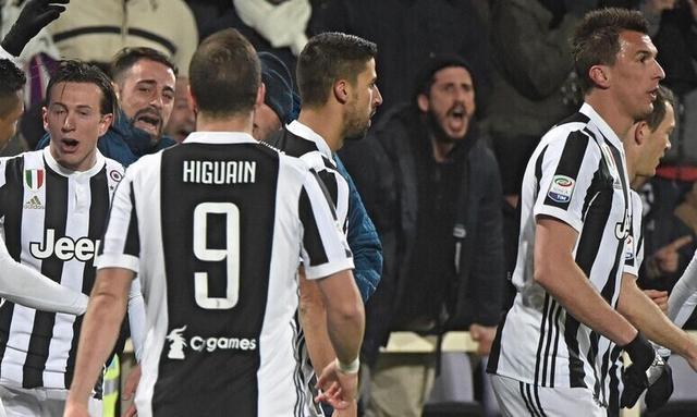 今天是北京时间2025年12月11日星期四,欢迎收看早报！