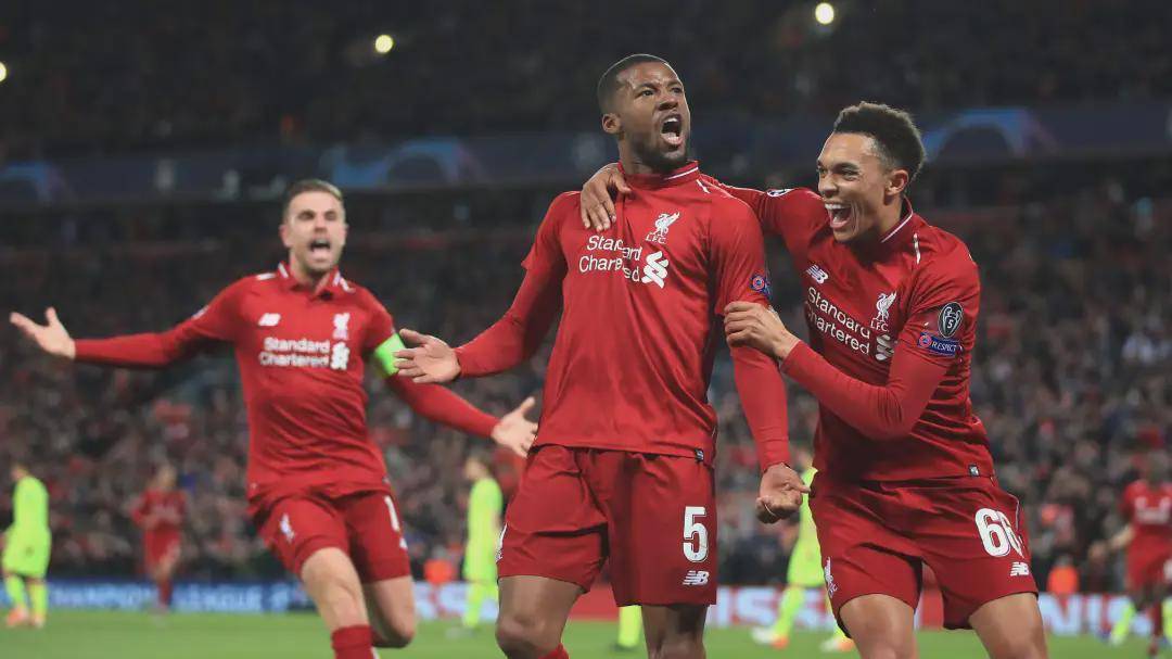 邵佳一会把青岛西海岸的这套5-4-1阵型自由切换...